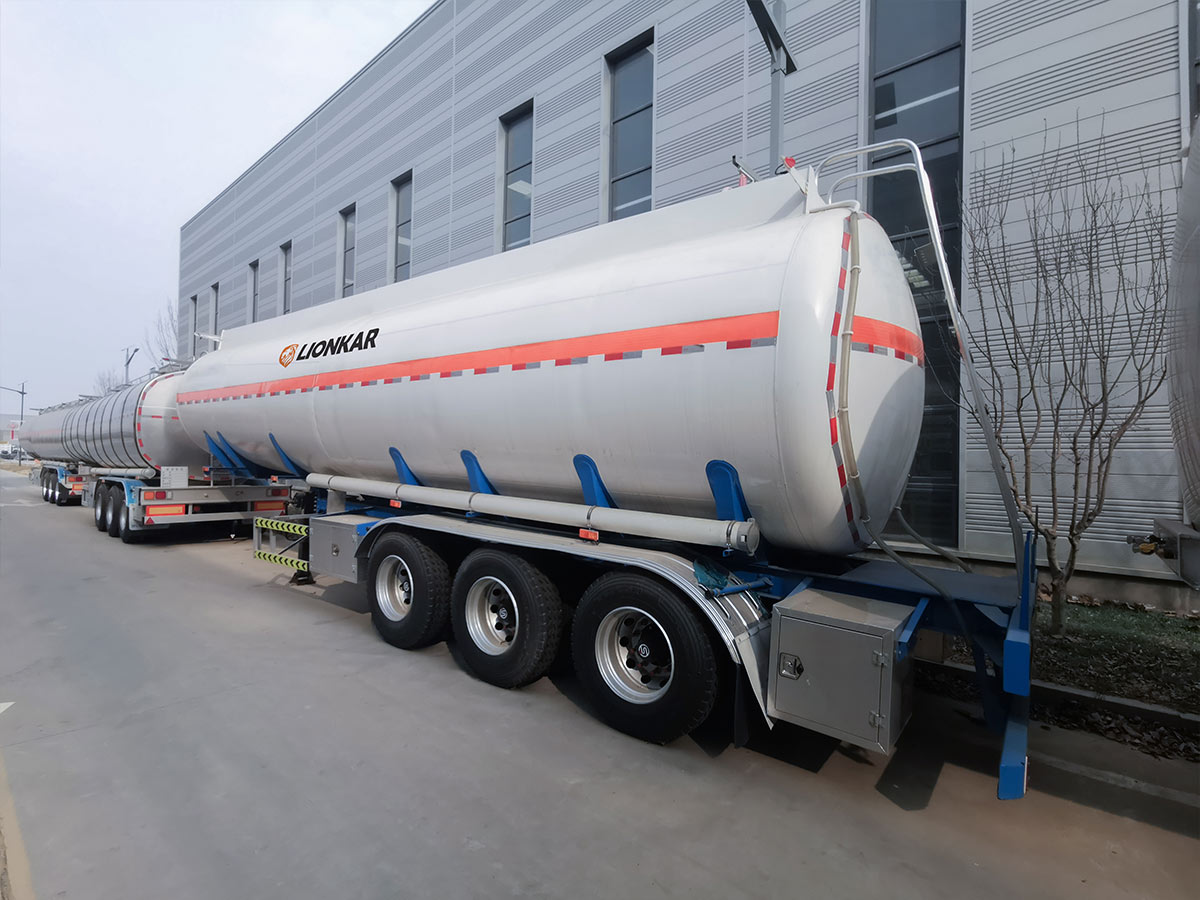 30000 - 90000 Liters Fuel Tank Trailer in Tanzania