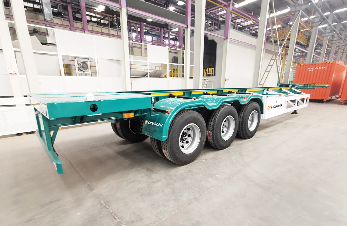 3-Axle Gooseneck Container Skeletal Trailer in Tanzania