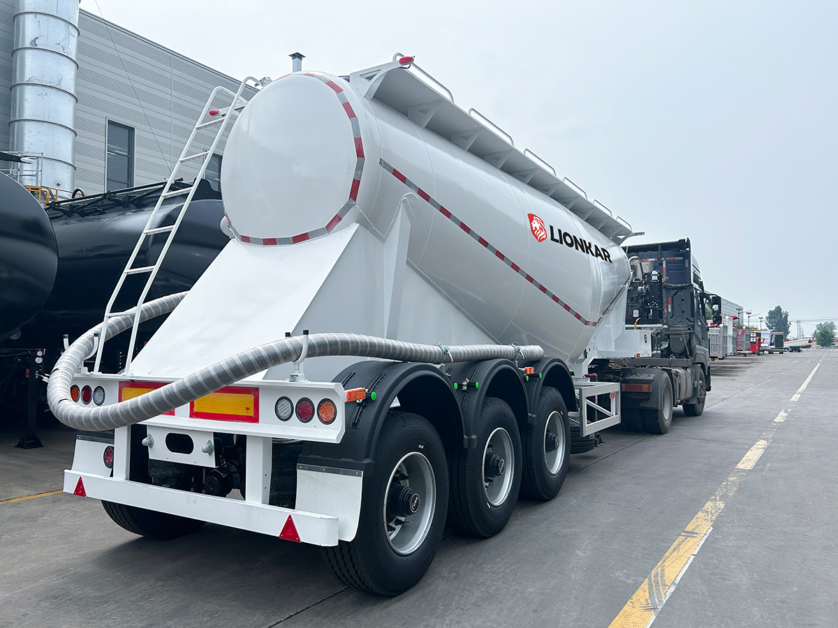 40/50 Cube Cement Bulk Tanker Trailers for Sale in Tanzania 