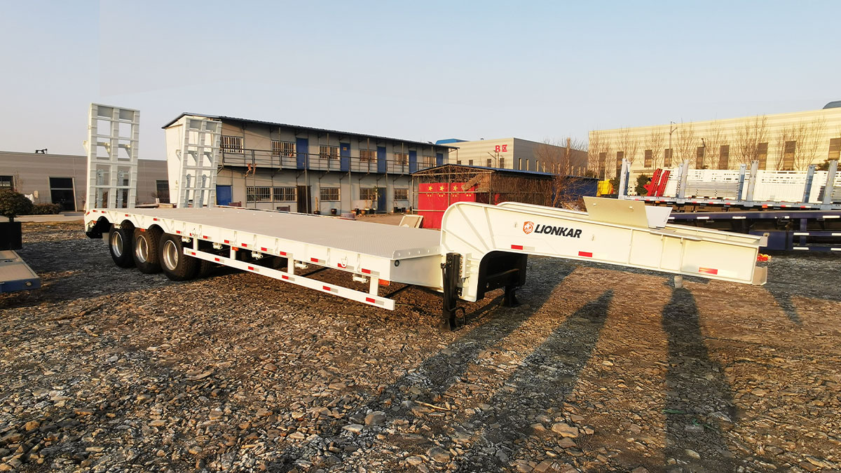 Hydraulic 40 - 160 Tons Semi Lowbed Trailer for Sale in Tanzania