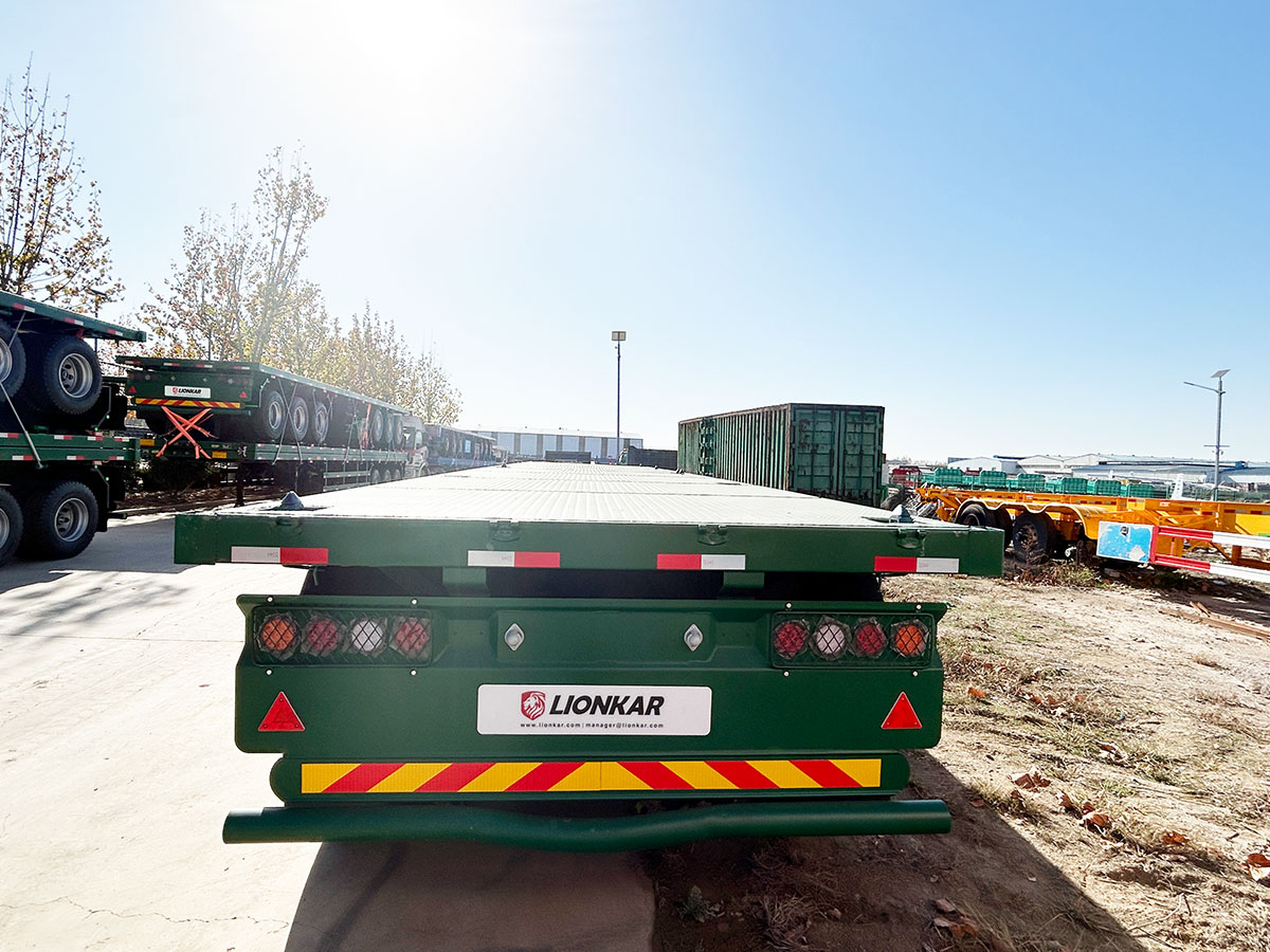 3-axle 30t 40FT flatbed trailer in Dar es Salaam